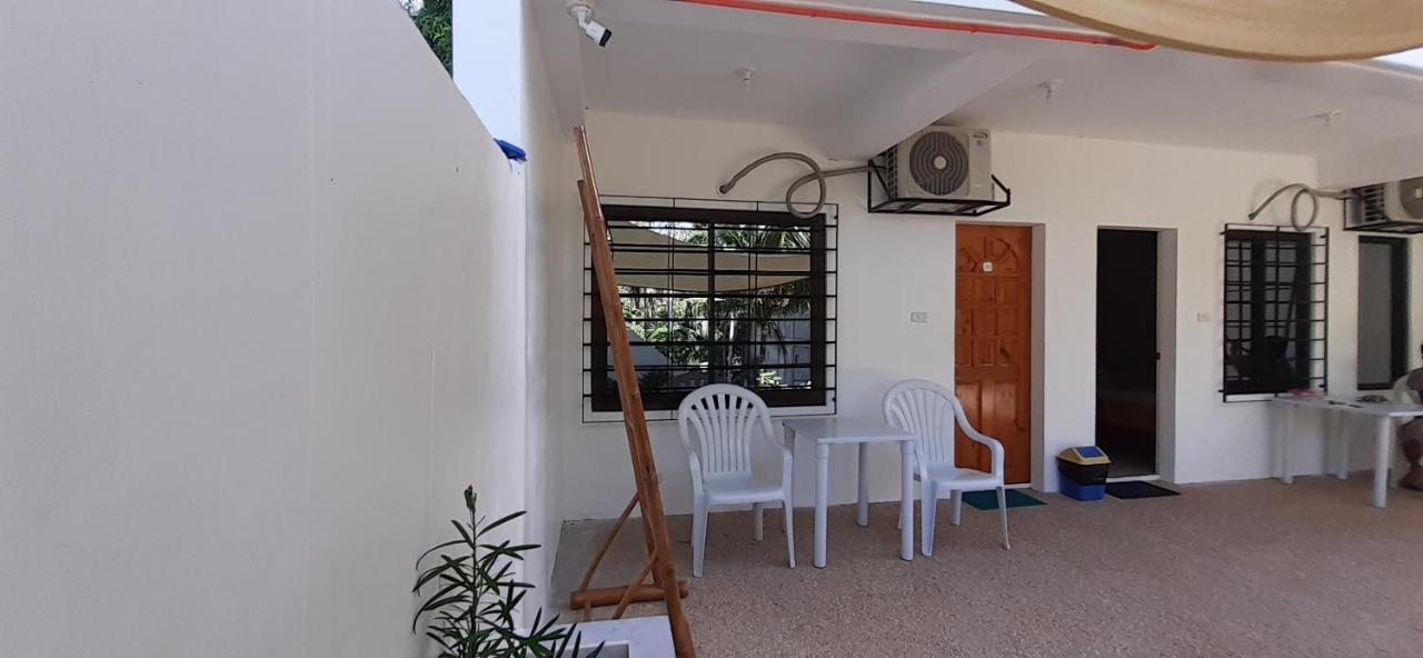 Jalyn'S Resort Sabang Puerto Galera Ngoại thất bức ảnh