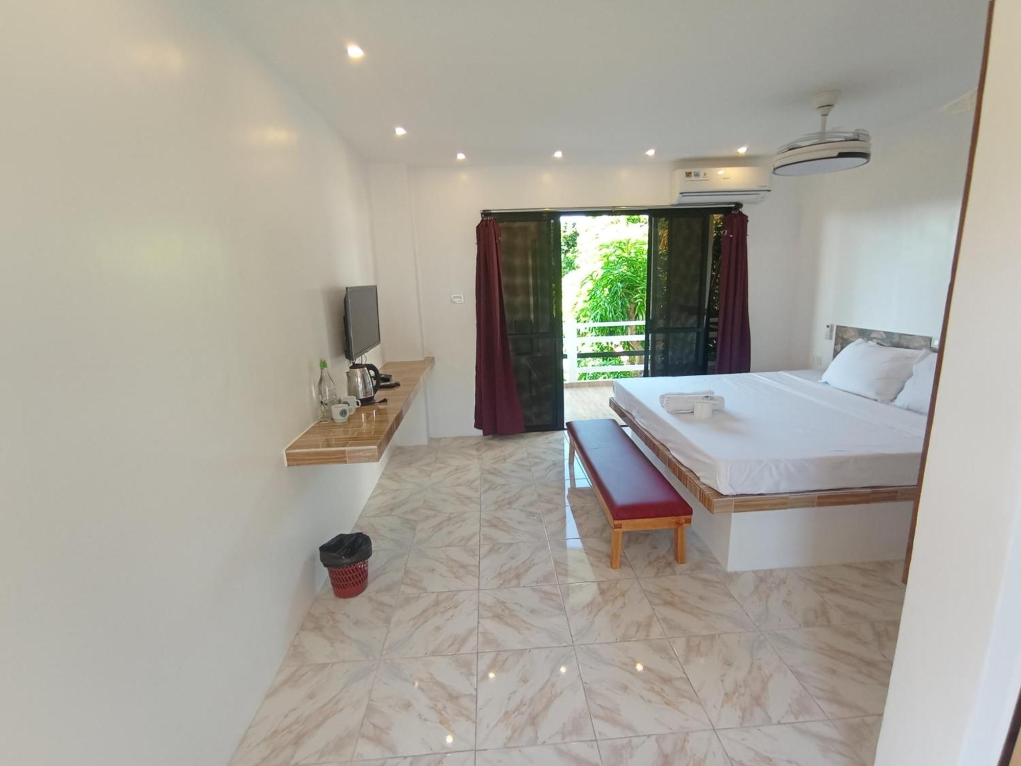 Jalyn'S Resort Sabang Puerto Galera Ngoại thất bức ảnh