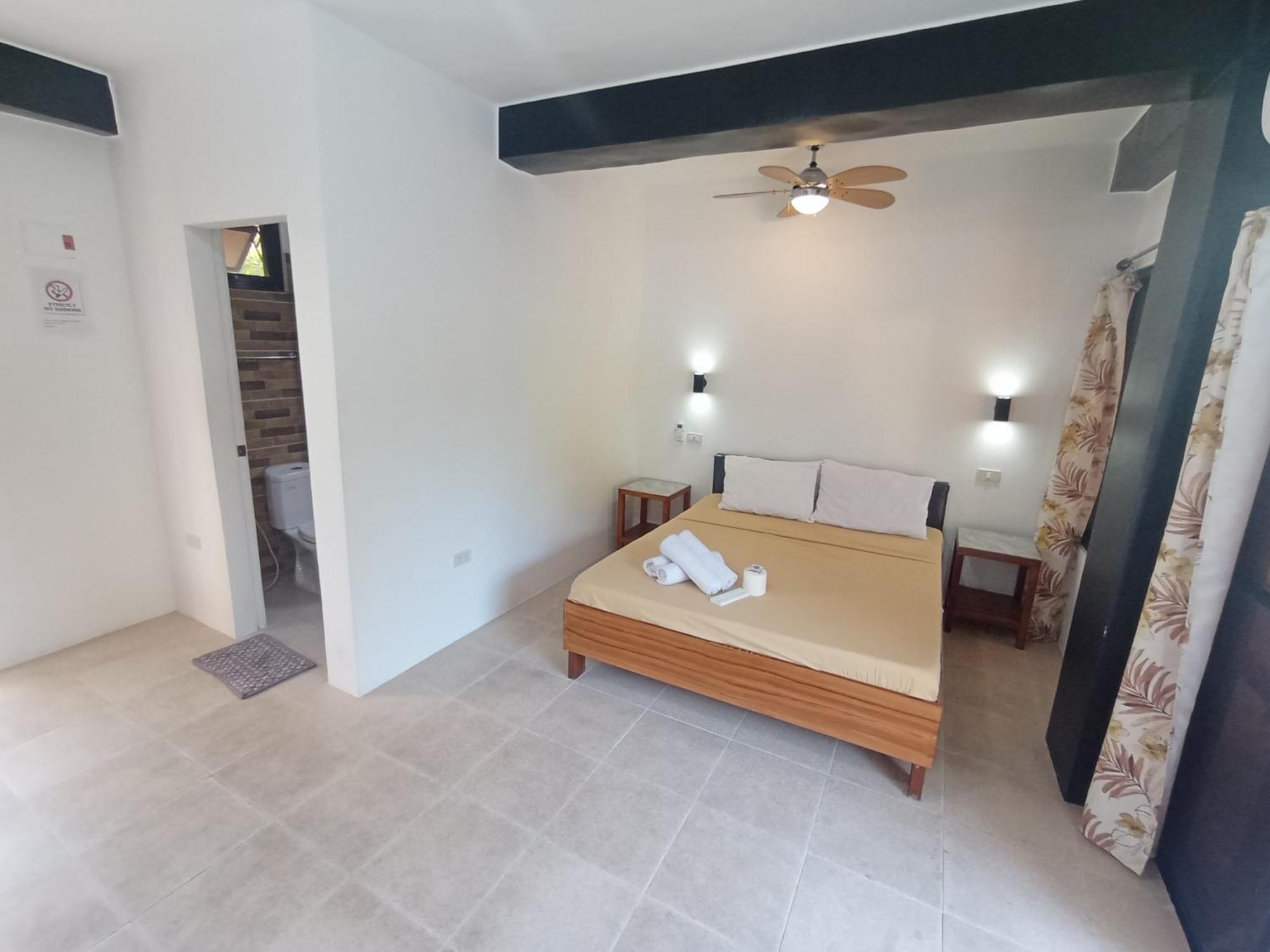 Jalyn'S Resort Sabang Puerto Galera Ngoại thất bức ảnh