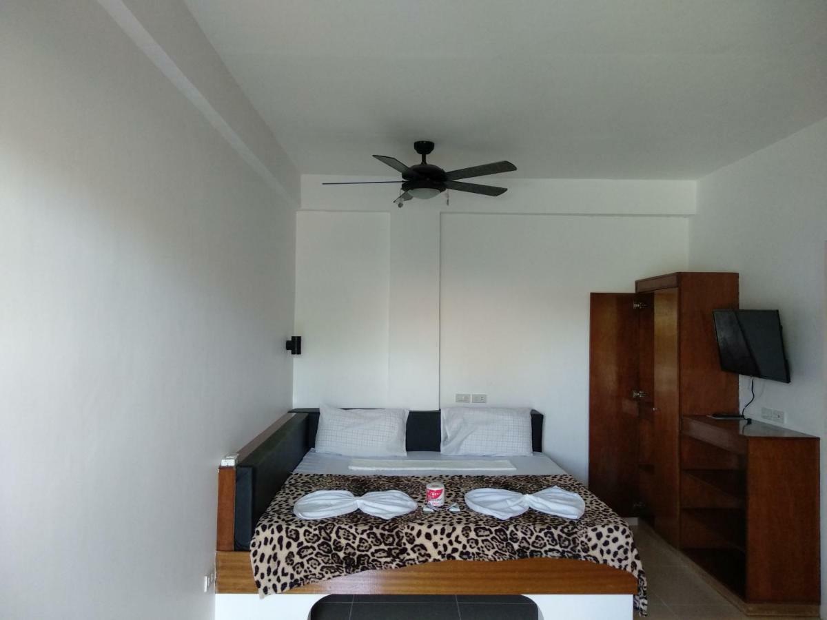 Jalyn'S Resort Sabang Puerto Galera Ngoại thất bức ảnh
